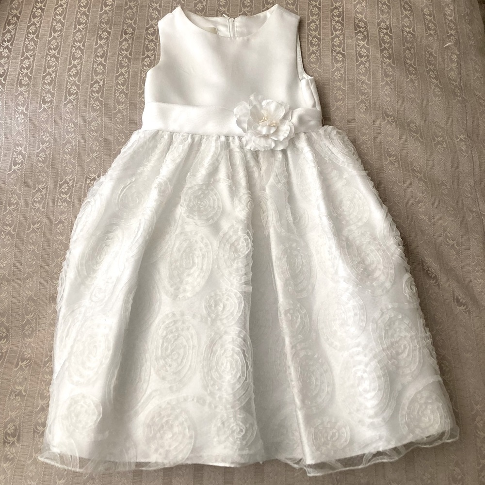 71- American Princess Formal Dress w/ Floral Design